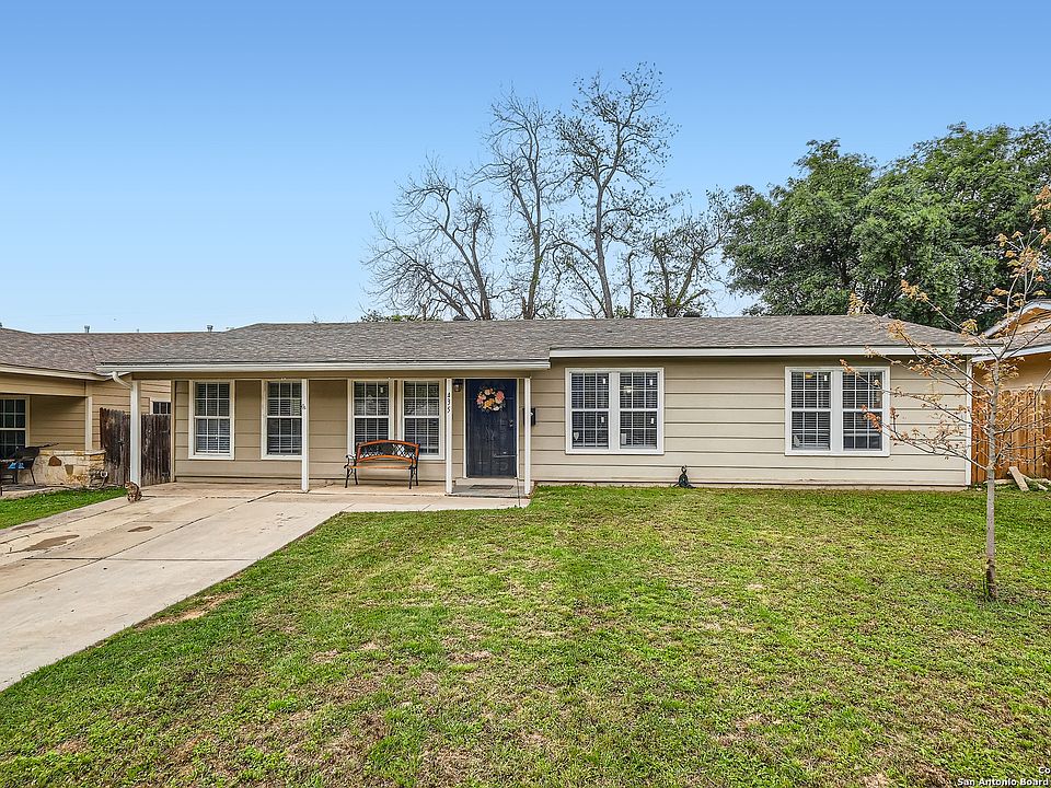 1st image of 435 ANTON DR