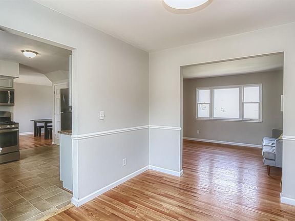 5th image of 553 Brunswick Dr