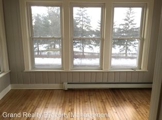 352 Cretin Ave N APT 1, Saint Paul, MN 55104