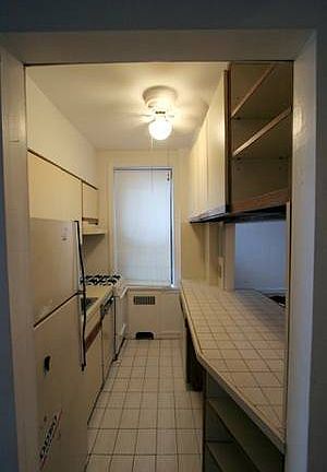 4th image of 4755 39th Pl APT 5H