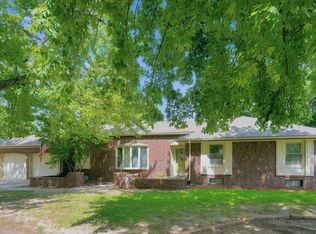 1135 N Patrick Henry St, Derby, KS 67037