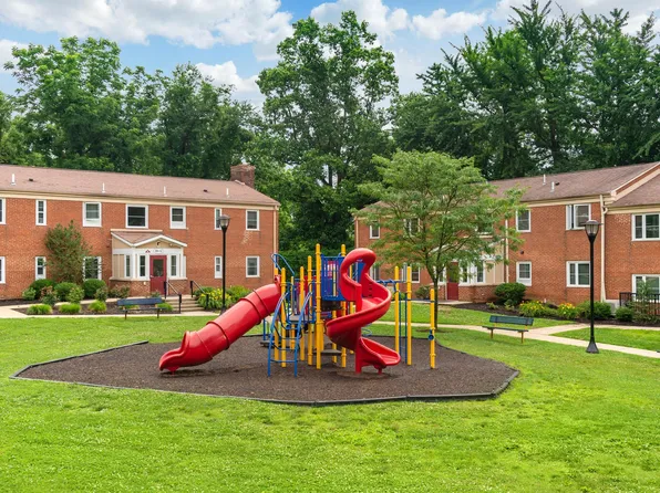 The Willows at Elmwood Gardens