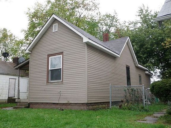 2nd image of 320 S Oakland Ave