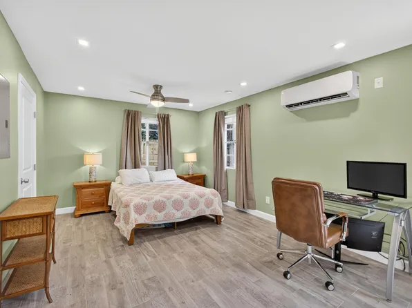 225 Cortez Road, West Palm Beach, FL 33405