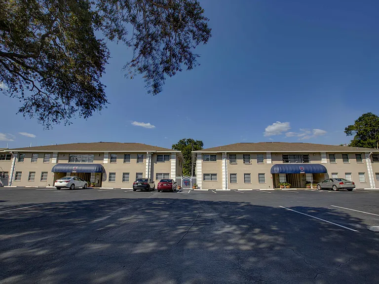 Citadel Apartments of Sarasota — Photo 26
