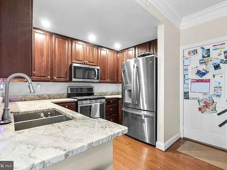 15 Swanton Ln #100 — Photo 11