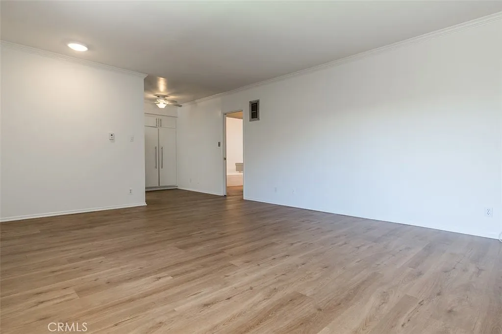 1 bed, 730 sqft, $1,950 — Photo 4