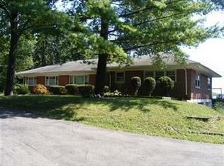 5670 Eshbaugh Rd, Dayton, OH 45417