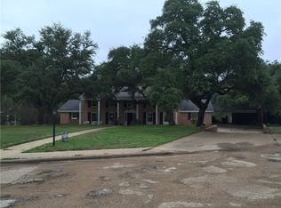744 Westwood Dr, Marlin, TX 76661