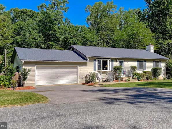 45120 Nalley Rd, Hollywood, MD 20636