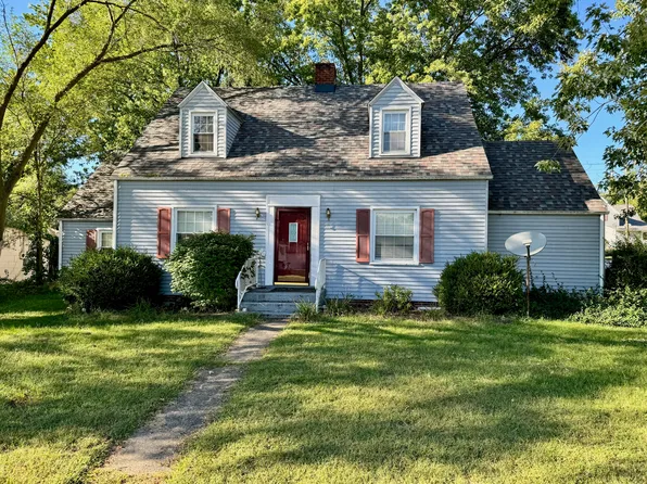 110 E State St, North Judson, IN 46366