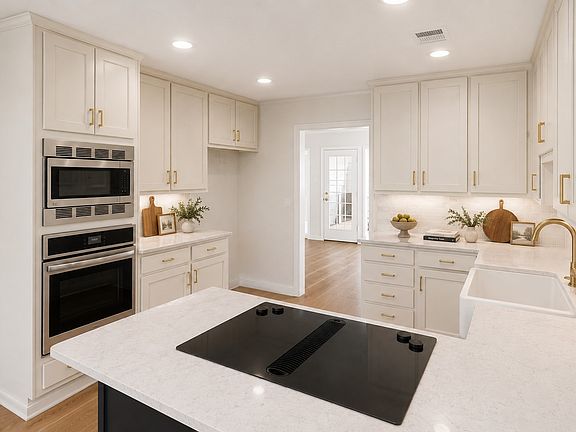 5th image of 16902 Davenport Ct