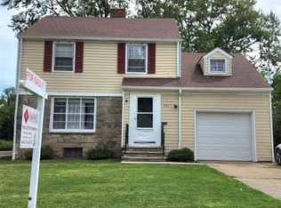 931 Beverly Rd, Cleveland Heights, OH 44121