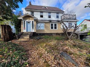 18817 Palo Alto Ave, Hollis, NY 11423