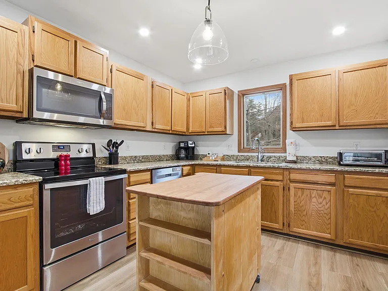 111A Charter Hills Rd — Photo 10