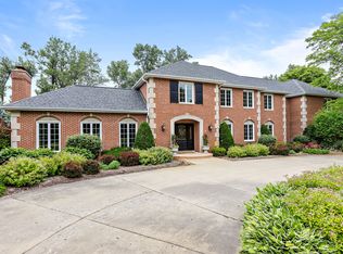 18 Polo Dr, South Barrington, IL 60010