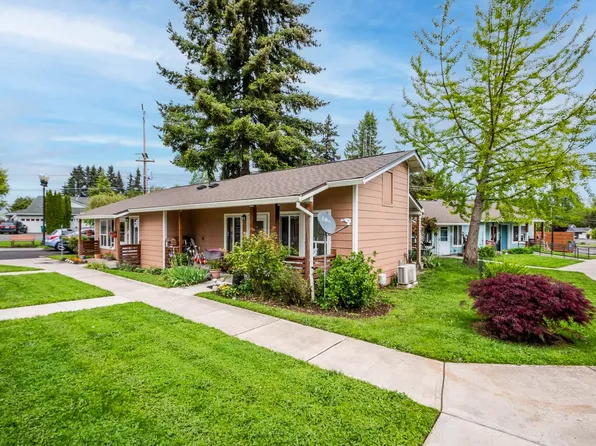 Victorian Olive Court, 33878 E Columbia Ave, Scappoose, OR 97056