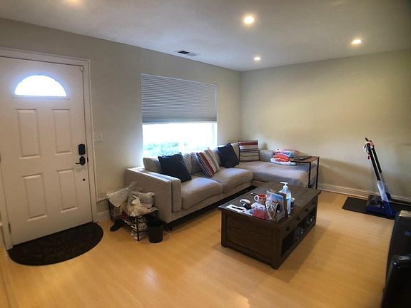 2nd image of 2926 Lambeth Ct