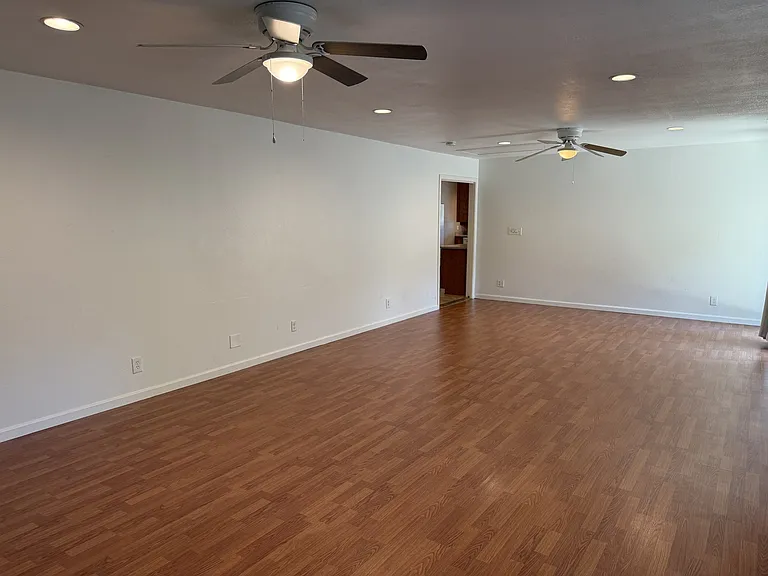 3016 Winchester Way — Photo 9