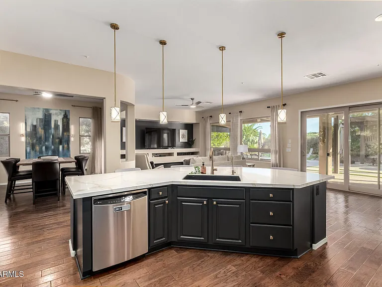 12725 W Dale Ln — Photo 11
