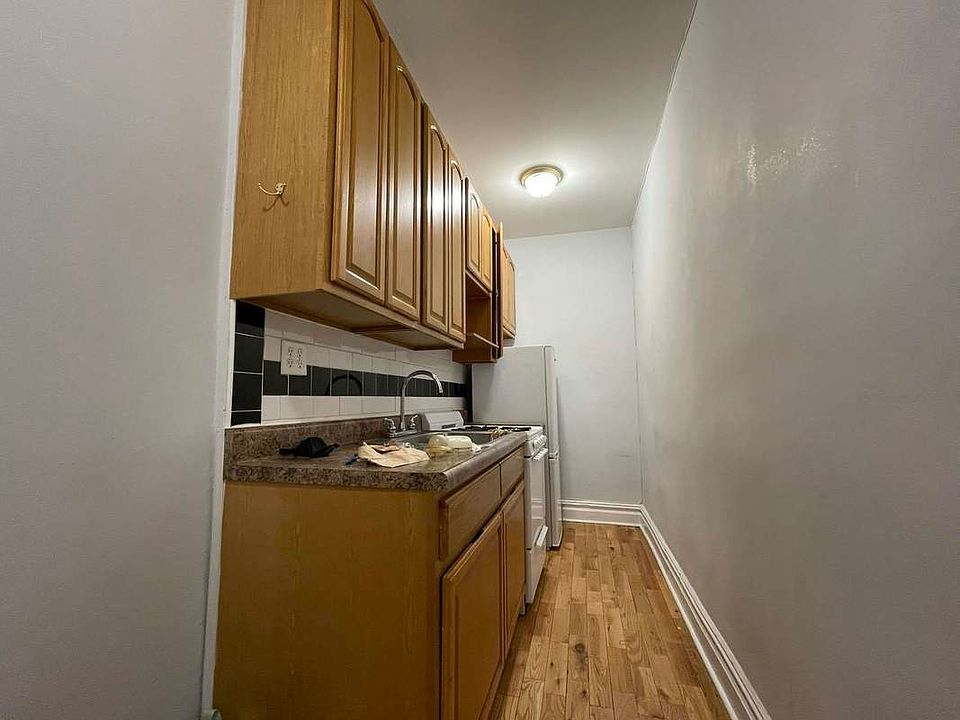1st image of 2157 Ocean Ave #Number1a