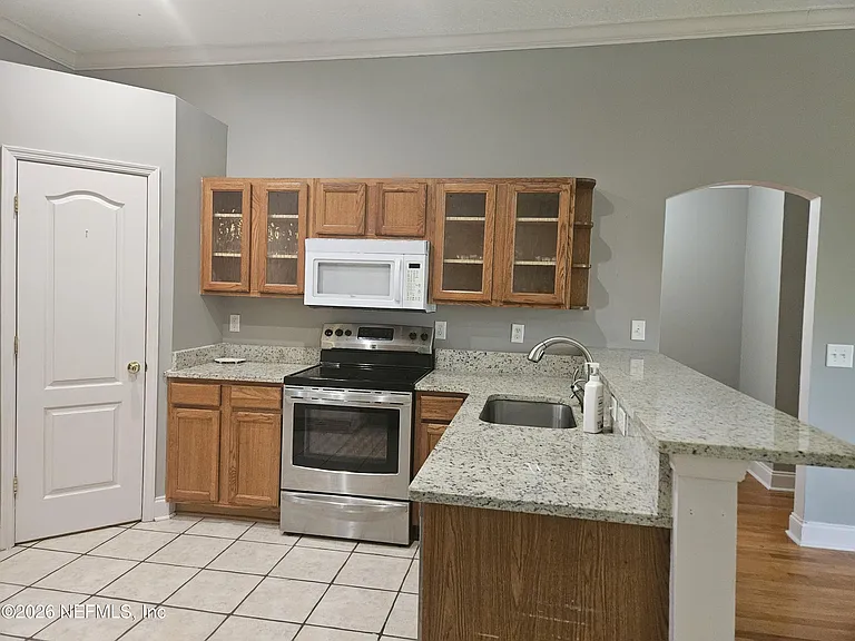 2338 Cool Springs Dr N — Photo 15