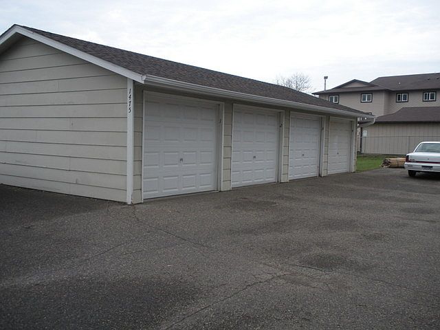 2nd image of 1475 Whispering Ct APT 4