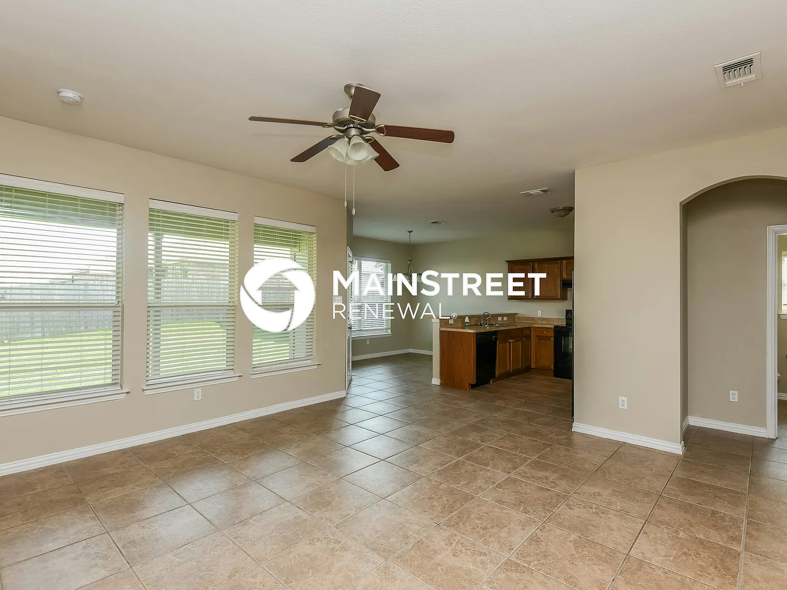297 Edison Ln — Photo 3