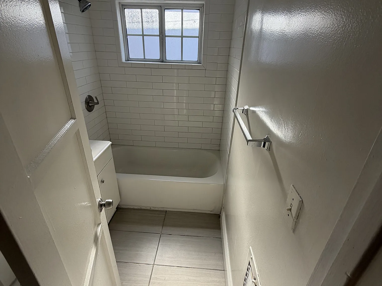 1 bed, $1,695 — Photo 4