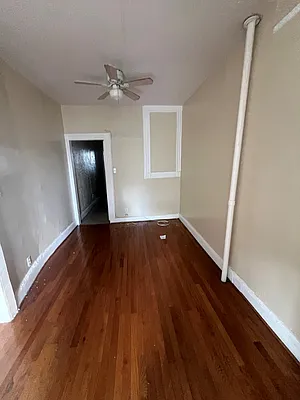 Living room, photo 2