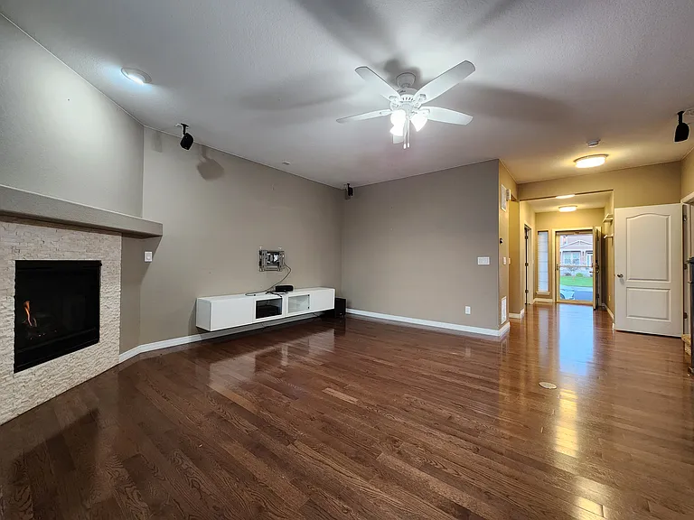 8314 Grasslands Way — Photo 12