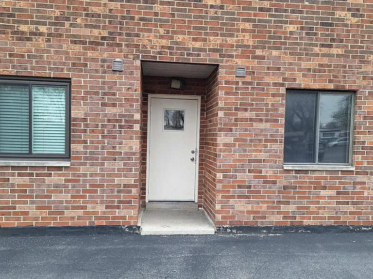 10501 S Highland Rd #104C — Photo 18