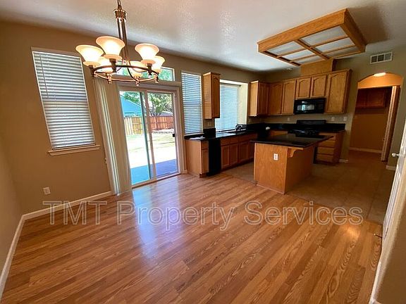 5th image of 8823 Ocean Breeze Ct