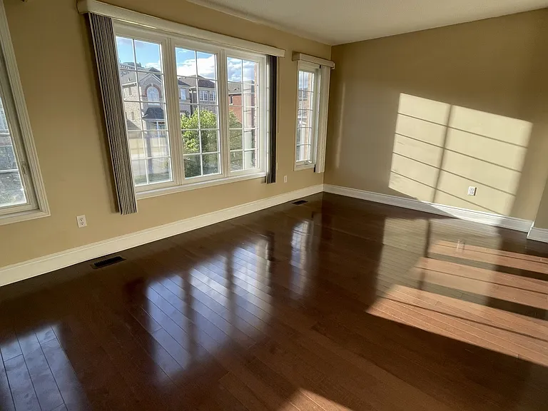 47 Millennium Dr — Photo 5