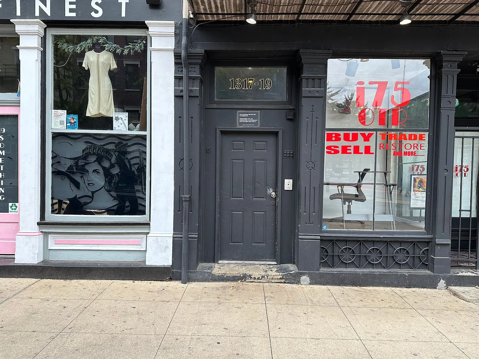 1319 Main St — Photo 2
