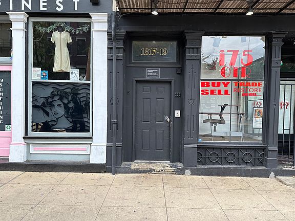 2nd image of 1319 Main St Unit 1