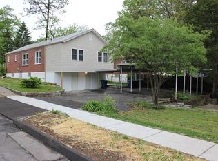 2300 Wismer Ave, Saint Louis, MO 63114