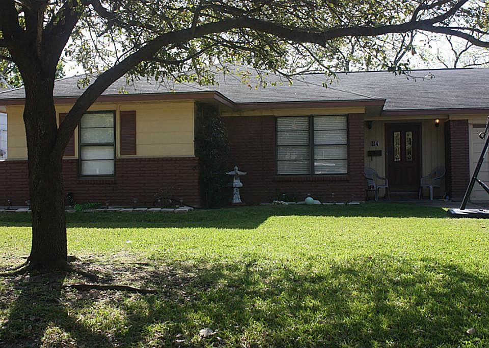 1st image of 814 Peggy St