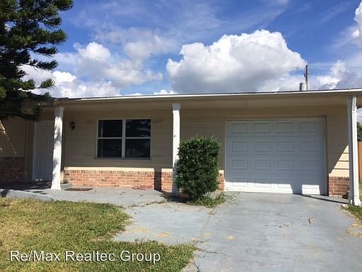 2nd image of 3436 Wiltshire Dr