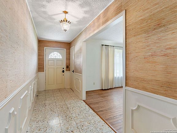 4th image of 2 SIERRA DR