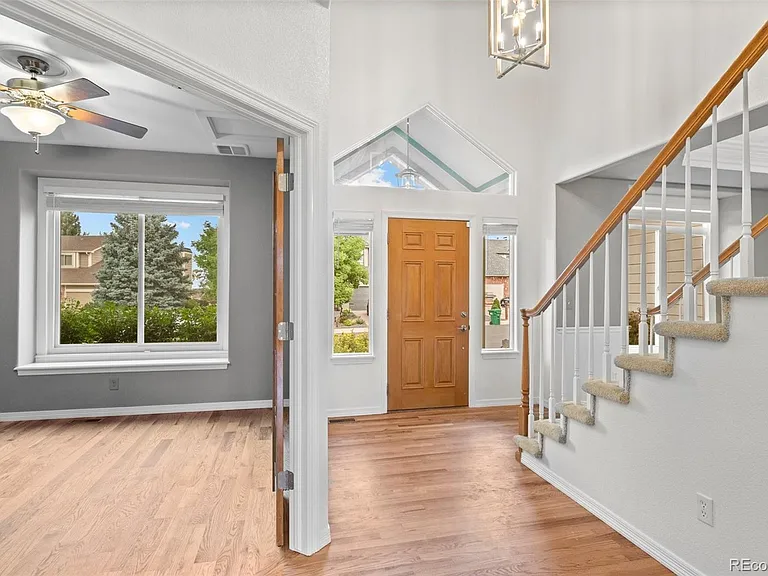 11625 Pine Grove Ln — Photo 3