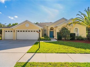 5723 Tanagerside Rd, Lithia, FL 33547