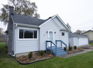 33 W Hawthorne Dr, Round Lake Beach, IL