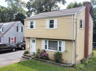 58 Hawthorne St, Manchester, CT 06042