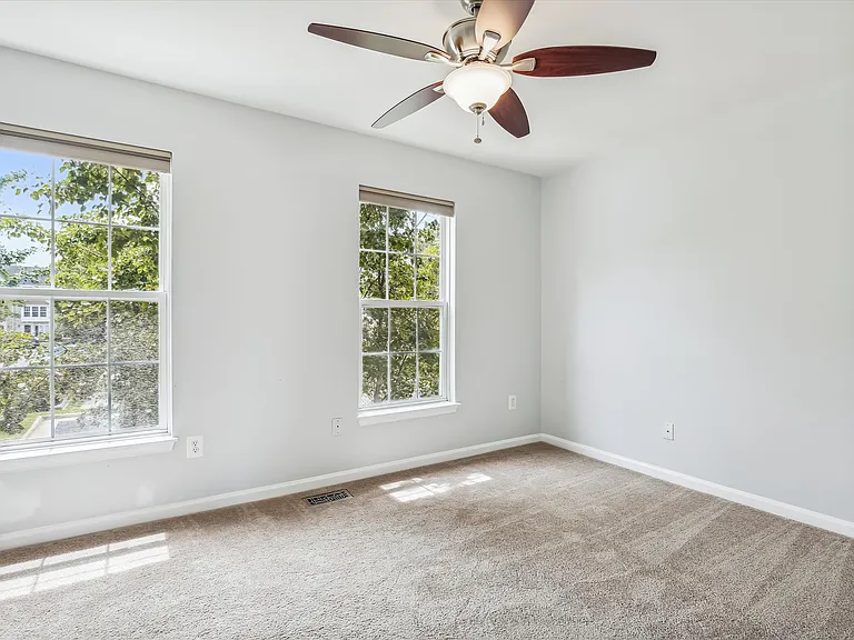 8360 Hunter Murphy Cir — Photo 17