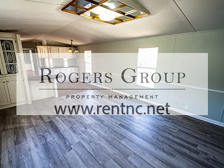 115 Mark St — Photo 3