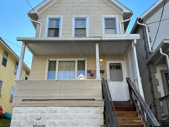 31 McCarragher St, Wilkes Barre, PA 18702