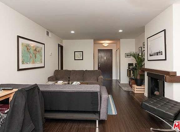 4th image of 3115 Summertime Ln #115