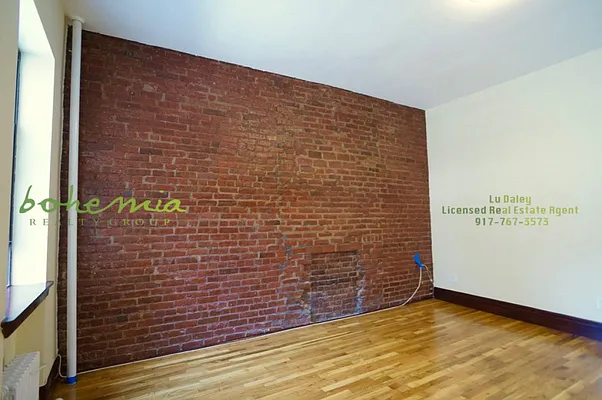 Rented by Bohemia Realty Group | media 12