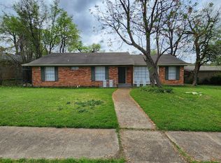 3351 Navajo Pl, Dallas, TX 75224